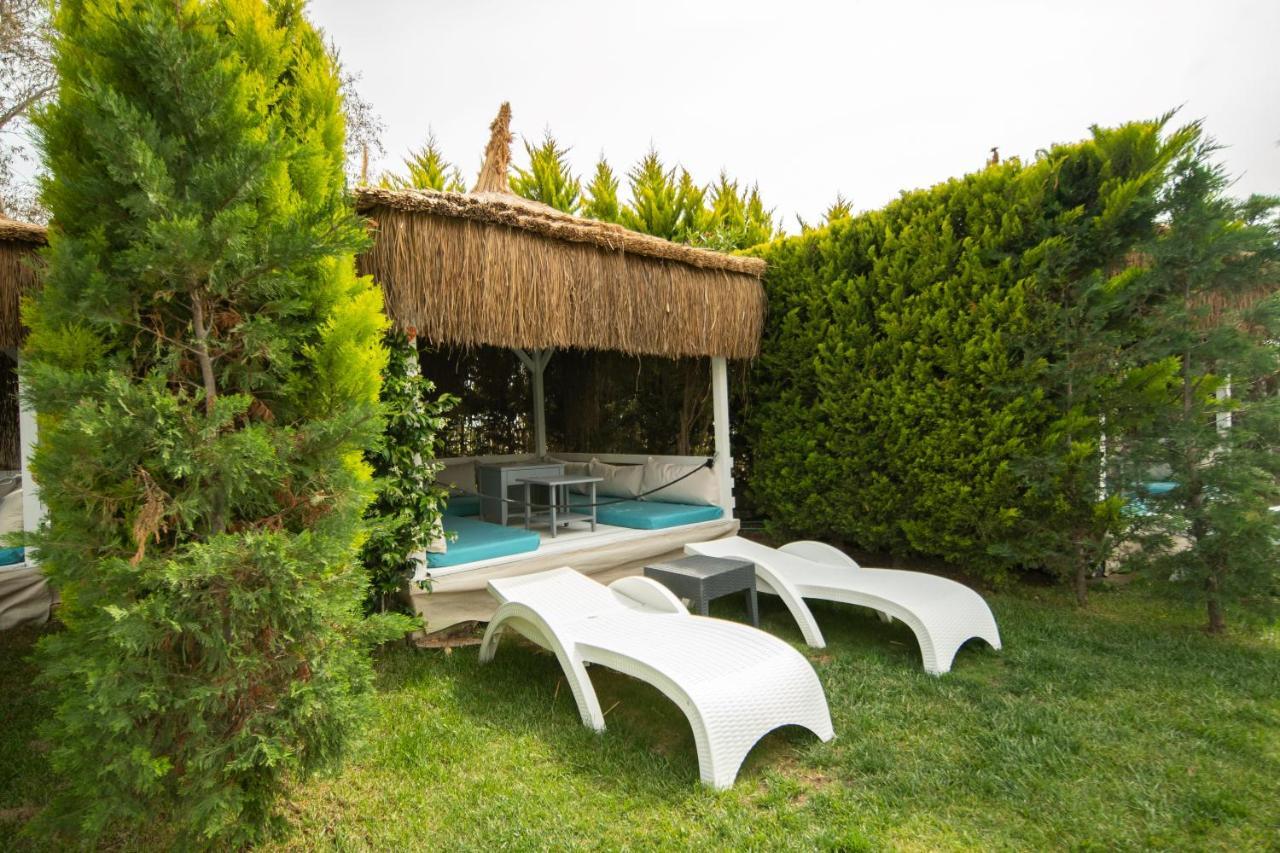 Tiana Beach Resort ทูร์กุทริส ภายนอก รูปภาพ